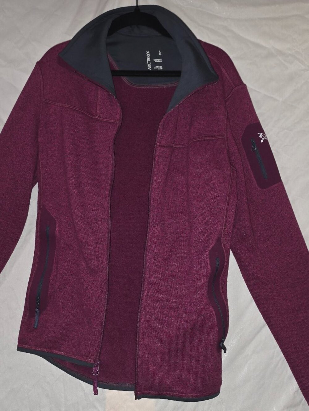 Arc'teryx Women's - Delta Jacket - Maroon - Size L Large